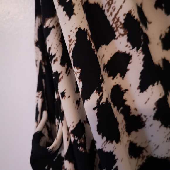 Dress - Picture 7 of 10